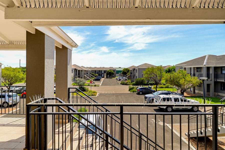 2 Bedroom Property for Sale in Heritage Park Western Cape